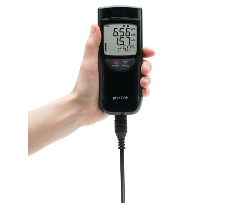 Máy đo pH- ORP- Nhiệt độ chống thấm nước Hanna HI991003 thiết kế cầm tay gọn, nhẹ