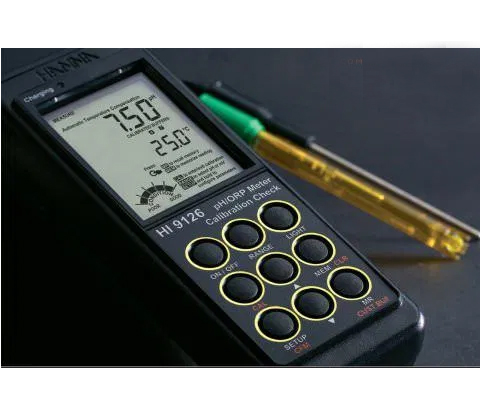 Máy đo pH- ORP cầm tay với CAL Check™ HI9126 thiết kế hiện đại