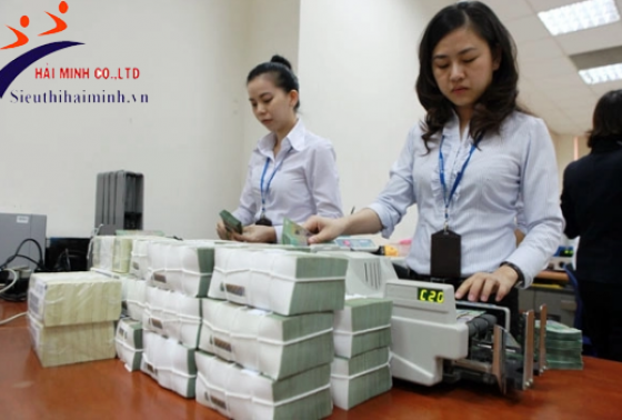 Máy đếm tiền phổ biến trong ngân hàng Việt Nam