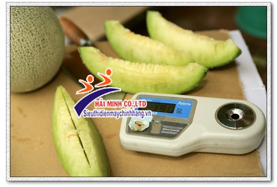 Máy đo độ ngọt công cụ phân tích lượng đường, độ ngọt trong thực phẩm hiệu quả 